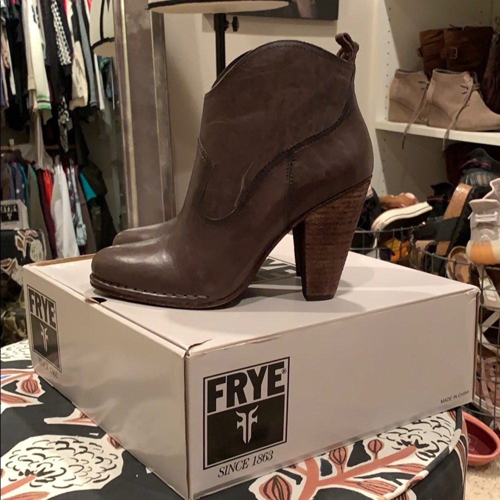 Frye Madeline Short Boots